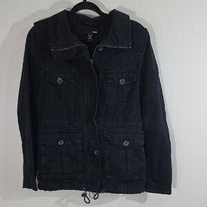 H&M Black Utility Jacket with Military-Inspired Design